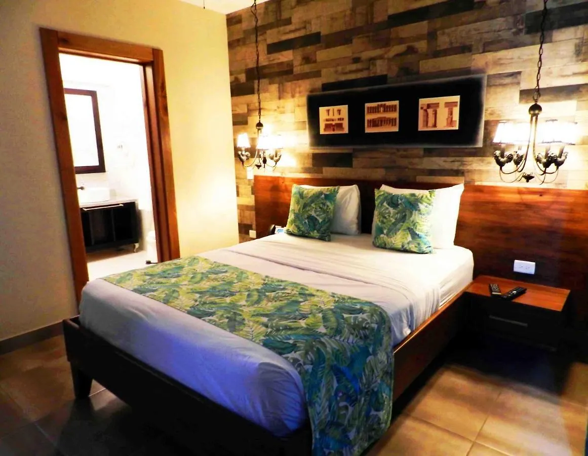 Mon Hotel Boutique Constanza